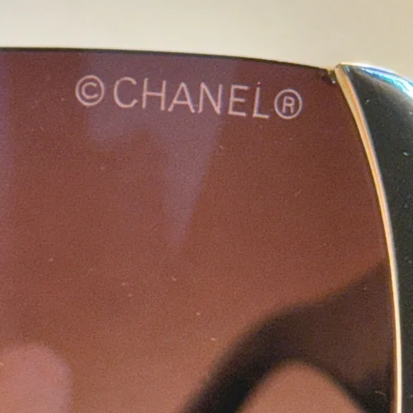 CHANEL Black and Brown Gradient Sunglasses - Picture 4 of 8